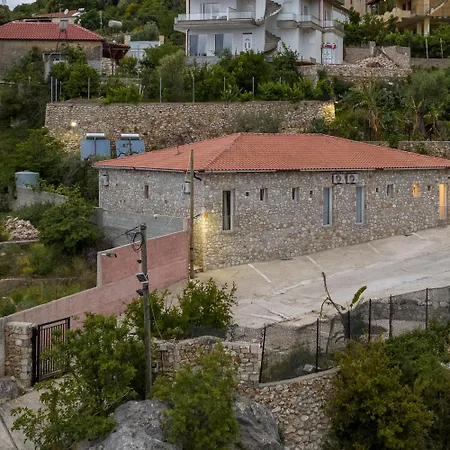 Agora Hotel